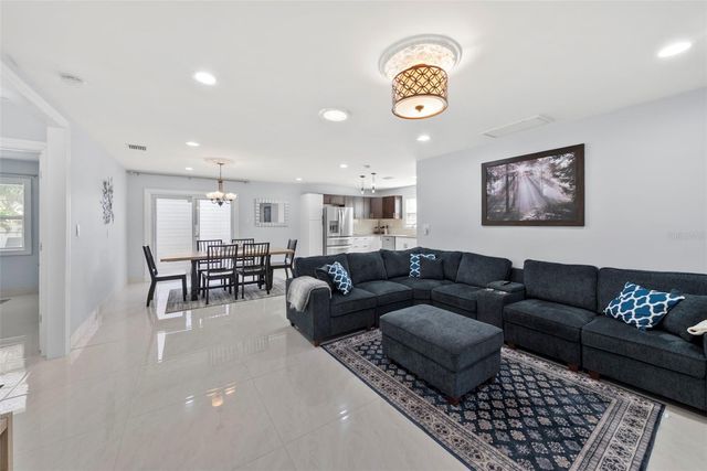 204 44TH AVENUE, St Pete Beach, FL 33706