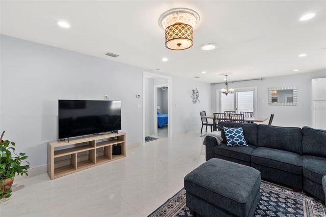 204 44TH AVENUE, St Pete Beach, FL 33706