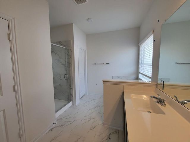 244 Crystal Brook DR, Liberty Hill, TX 78642