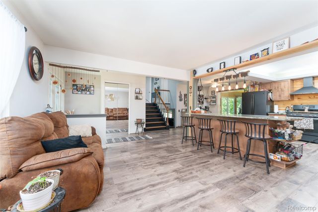 940 Rowland Road, Addison Township, MI 48367
