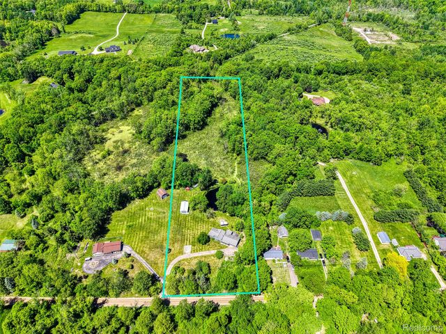 940 Rowland Road, Addison Township, MI 48367