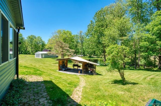 940 Rowland Road, Addison Township, MI 48367