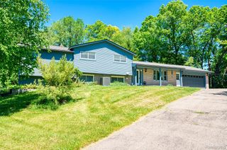 940 Rowland Road, Addison Township, MI 48367