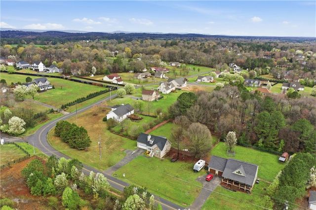 544 Beason Road SE, Calhoun, GA 30701