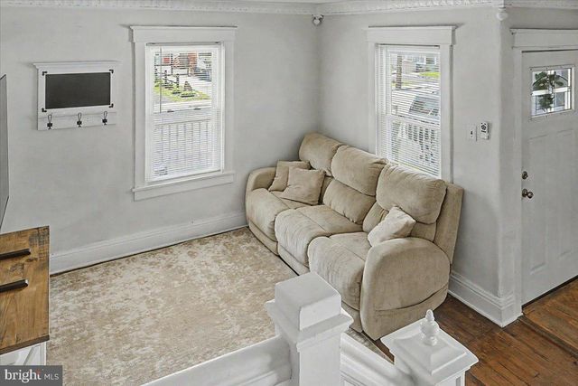 53 E MONTGOMERY AVE, Hatboro, PA 19040