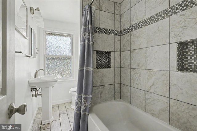 53 E MONTGOMERY AVE, Hatboro, PA 19040