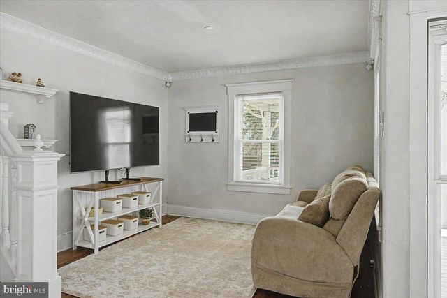 53 E MONTGOMERY AVE, Hatboro, PA 19040