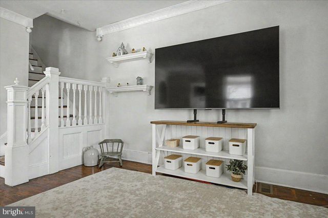 53 E MONTGOMERY AVE, Hatboro, PA 19040