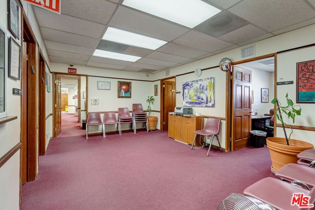 8512 Whitworth Drive, Los Angeles, CA 90035