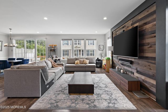 58 Begonia Lane, Monroe, NJ 08831