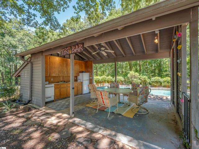 140 Joanda Farm Road, Mooresboro, SC 28114