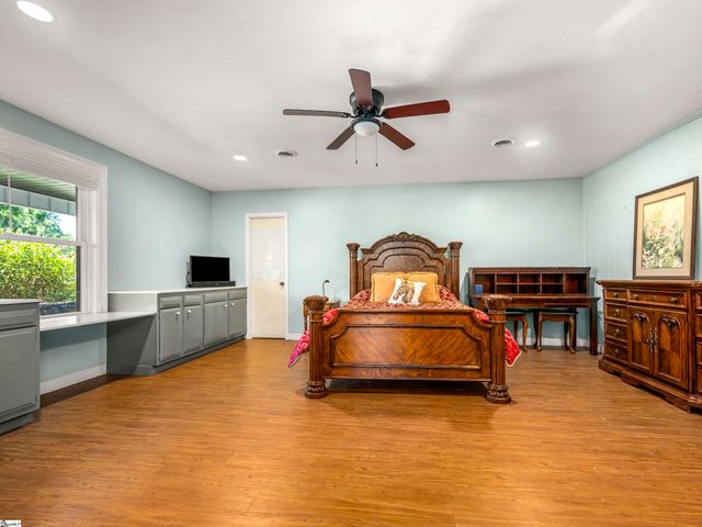 140 Joanda Farm Road, Mooresboro, SC 28114