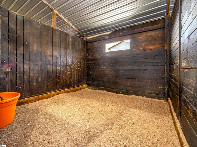 140 Joanda Farm Road, Mooresboro, SC 28114