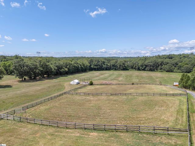 140 Joanda Farm Road, Mooresboro, SC 28114