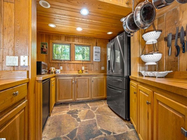 140 Joanda Farm Road, Mooresboro, SC 28114