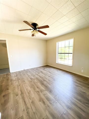 1425-1435 Groesbeck Street, Stephenville, TX 76401