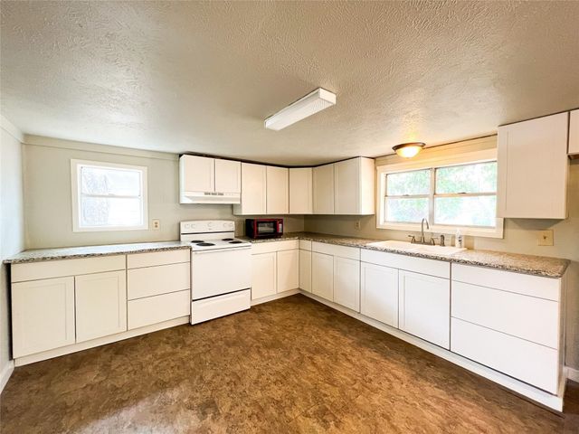 1425-1435 Groesbeck Street, Stephenville, TX 76401