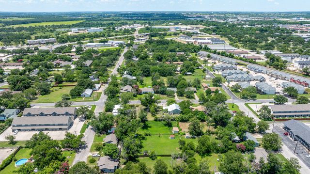 1425-1435 Groesbeck Street, Stephenville, TX 76401