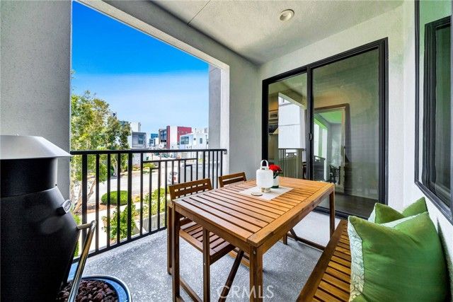 114 Epic, Irvine, CA 92618