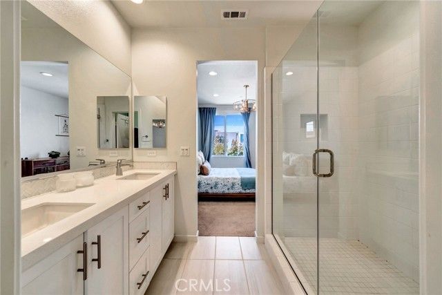 114 Epic, Irvine, CA 92618