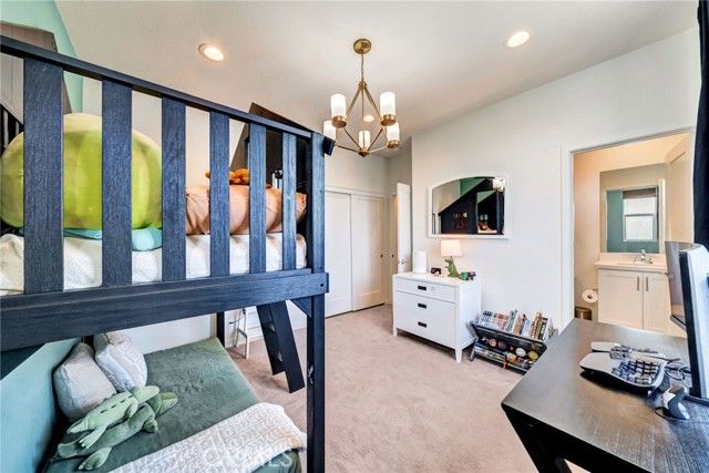 114 Epic, Irvine, CA 92618