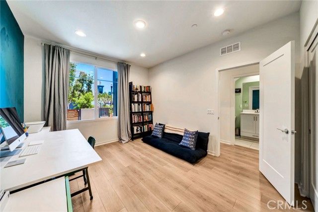 114 Epic, Irvine, CA 92618