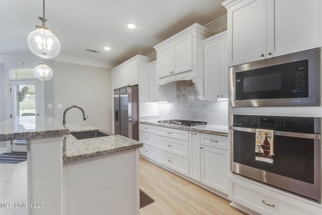 10663 Wren Grove, Gulfport, MS 39503