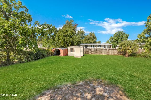 2518 Shady Oak Court, Panama City, FL 32408