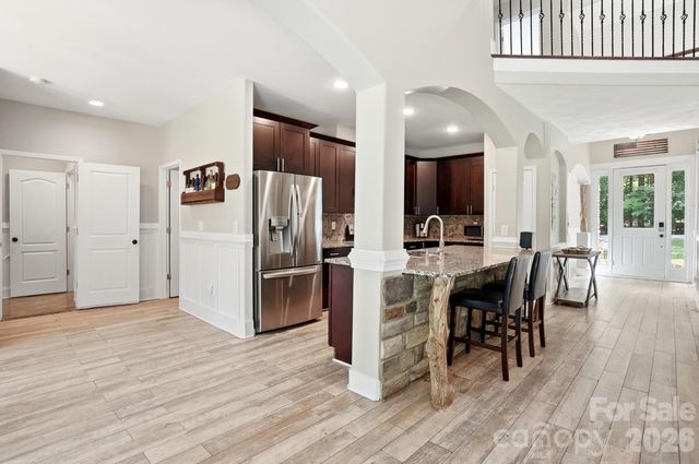 9151 Vagabond Road, Charlotte, NC 28227