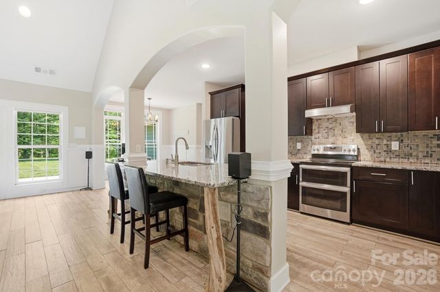 9151 Vagabond Road, Charlotte, NC 28227