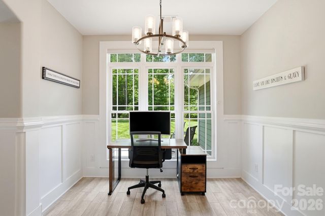 9151 Vagabond Road, Charlotte, NC 28227