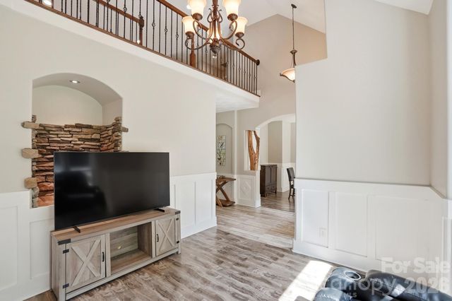 9151 Vagabond Road, Charlotte, NC 28227