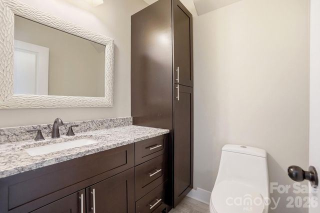 9151 Vagabond Road, Charlotte, NC 28227
