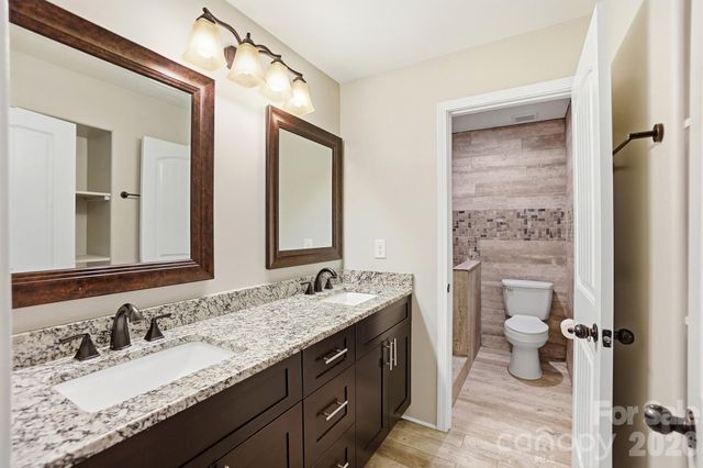9151 Vagabond Road, Charlotte, NC 28227