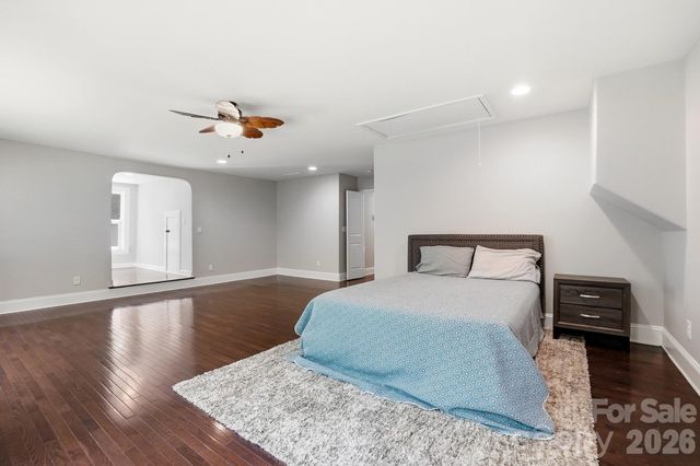 9151 Vagabond Road, Charlotte, NC 28227