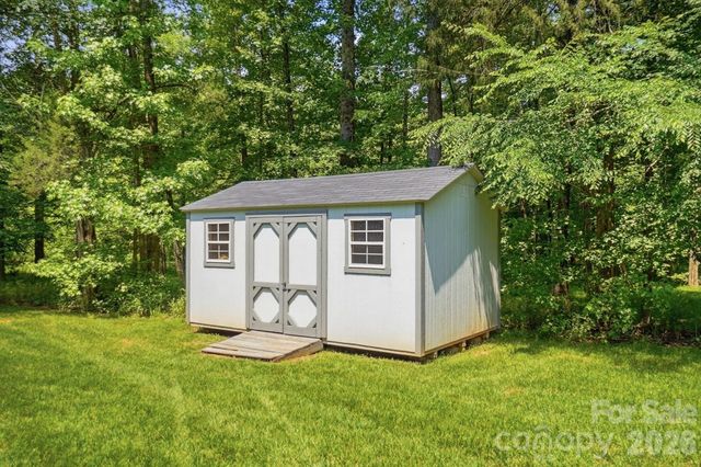 9151 Vagabond Road, Charlotte, NC 28227