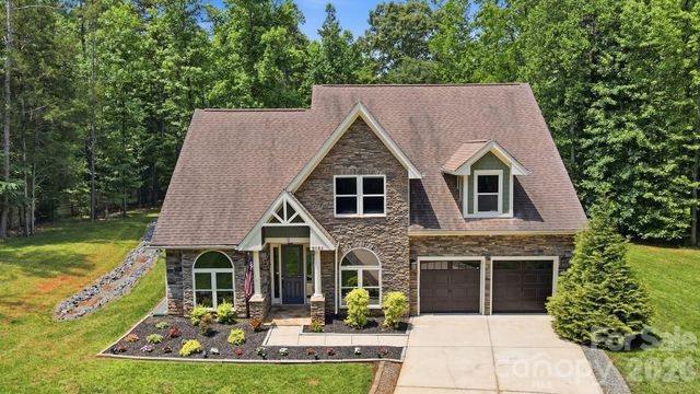 9151 Vagabond Road, Charlotte, NC 28227