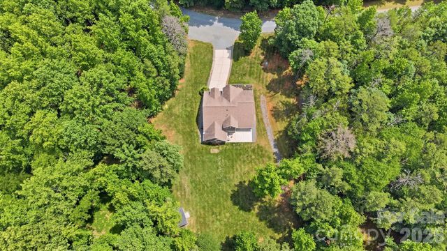 9151 Vagabond Road, Charlotte, NC 28227