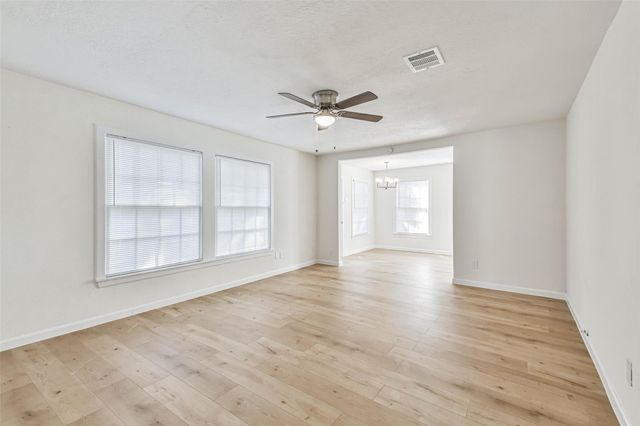 105 Live Oak Street, Baytown, TX 77520