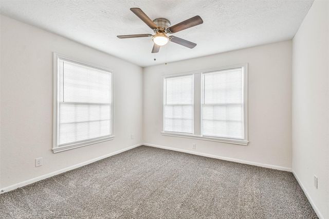 105 Live Oak Street, Baytown, TX 77520