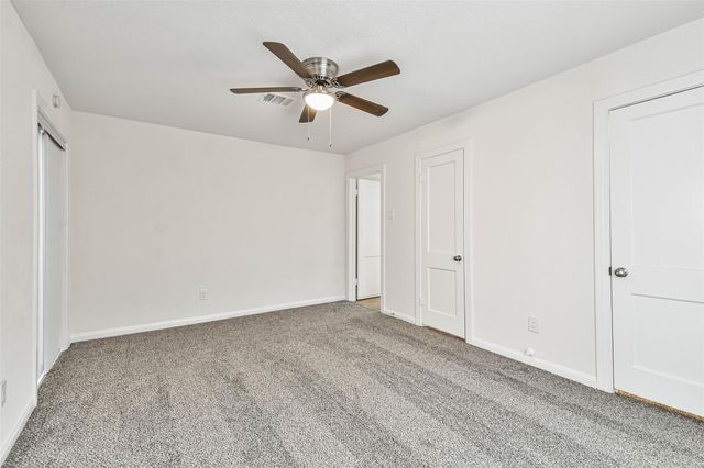 105 Live Oak Street, Baytown, TX 77520