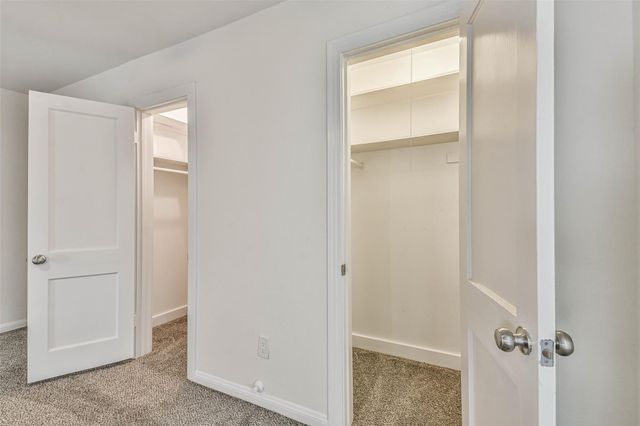 105 Live Oak Street, Baytown, TX 77520