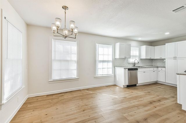 105 Live Oak Street, Baytown, TX 77520