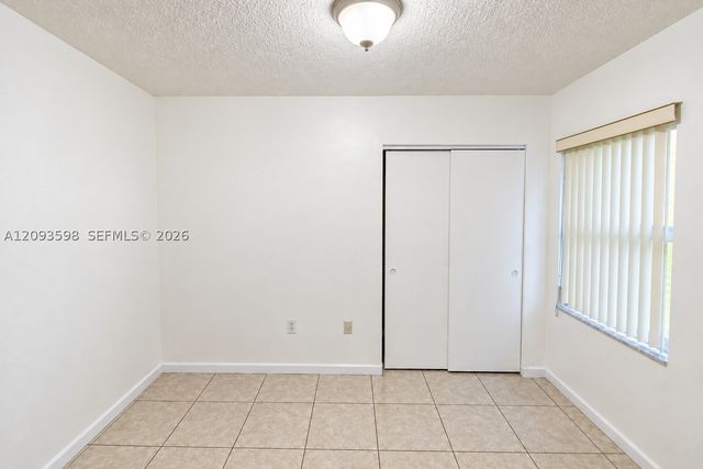 18825 NW 52nd Ct, Miami Gardens, FL 33055