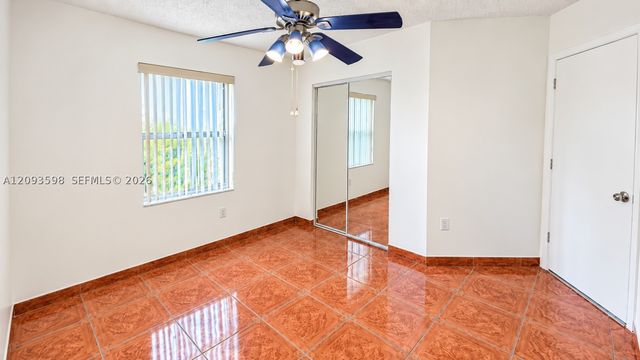 18825 NW 52nd Ct, Miami Gardens, FL 33055
