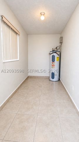 18825 NW 52nd Ct, Miami Gardens, FL 33055