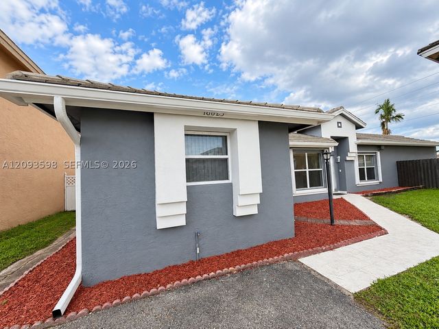 18825 NW 52nd Ct, Miami Gardens, FL 33055