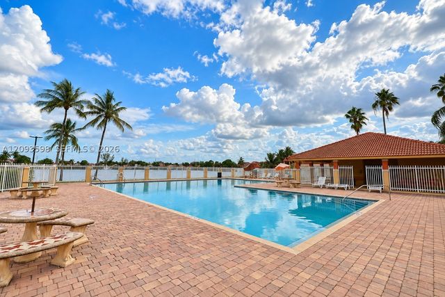 18825 NW 52nd Ct, Miami Gardens, FL 33055