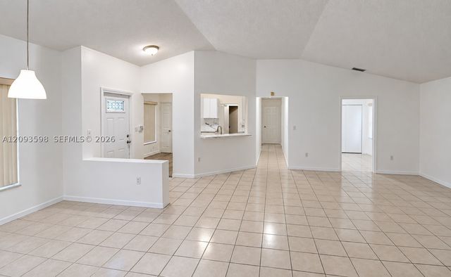 18825 NW 52nd Ct, Miami Gardens, FL 33055