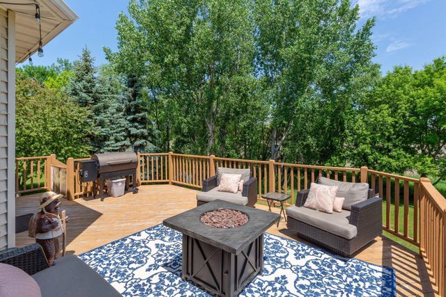 18150 Gladstone Boulevard N, Maple Grove, MN 55311